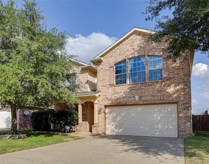 Property Photo: 8401 Autumn Creek Trail TX 76134