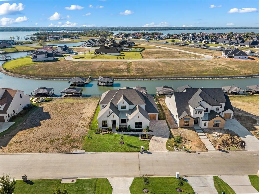 Property Photo:  12499 Palmer Drive  TX 76179 