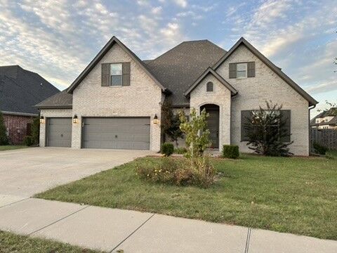 Property Photo: 1812 Edinburgh Avenue AR 72713