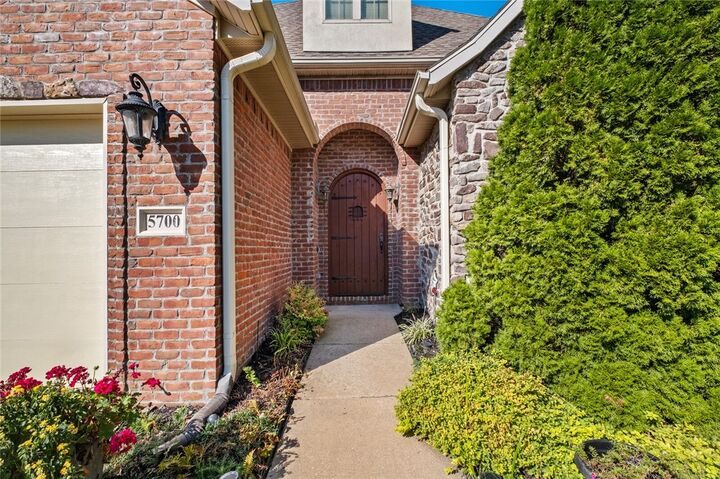 Property Photo:  5700 S Berry Farm Drive  AR 72758 