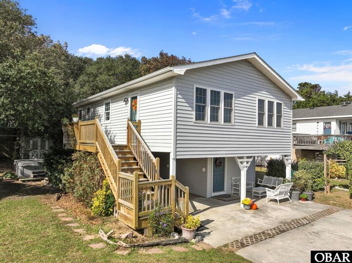 2910 S Meekins Avenue  Nags Head NC 27959 photo