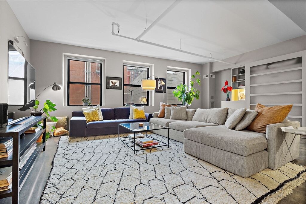 Property Photo:  453 Washington St 5A  MA 02111 