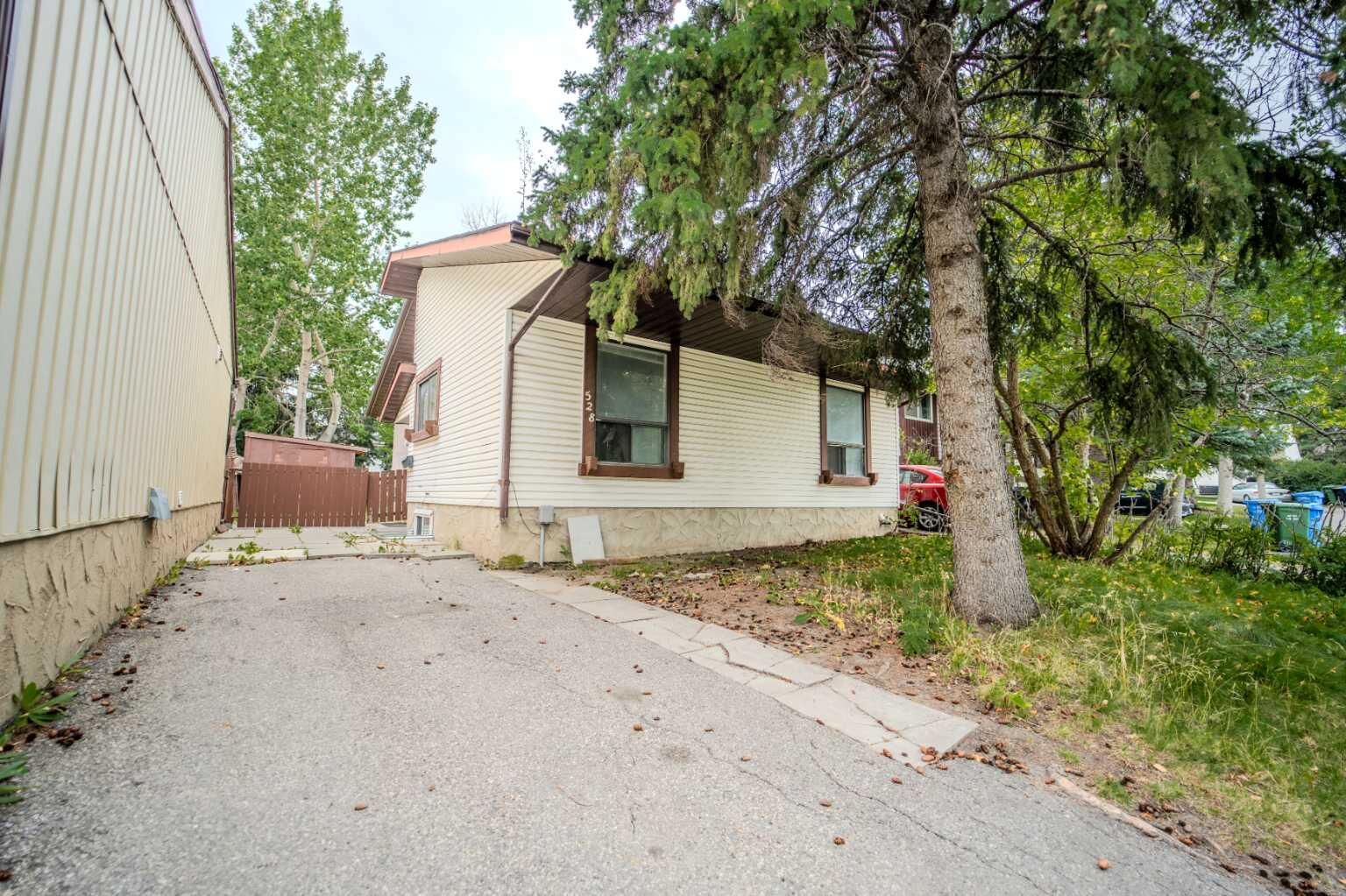 Photo de la propriété: 528 Whitehill Place NE AB T1Y 3G8
