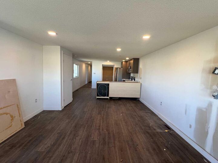 Property Photo:  8060 100 Street 124  AB T8V 2N9 