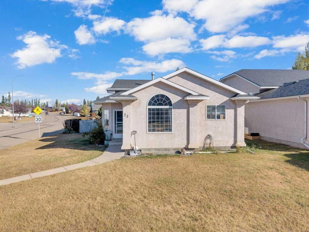 Property Photo: 73 Lansbury Close AB T4L 1P4