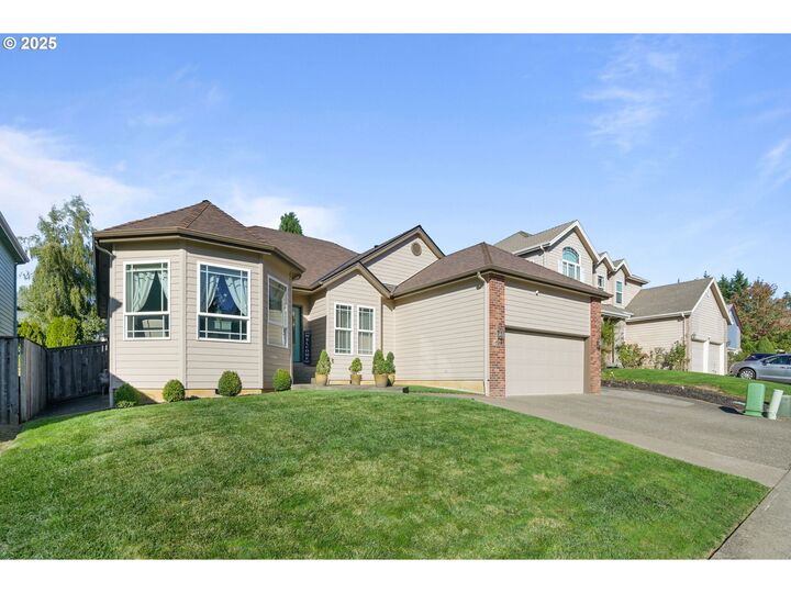 Property Photo: 17063 SE Macanudo St OR 97089