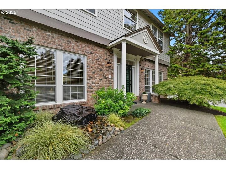 Property Photo:  17203 SE Fisher Dr  WA 98683 