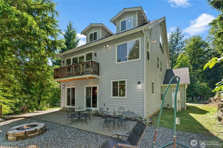 Property Photo: 46717 SE 119th Street WA 98045