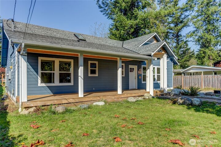 Property Photo: 235 8th St WA 98251