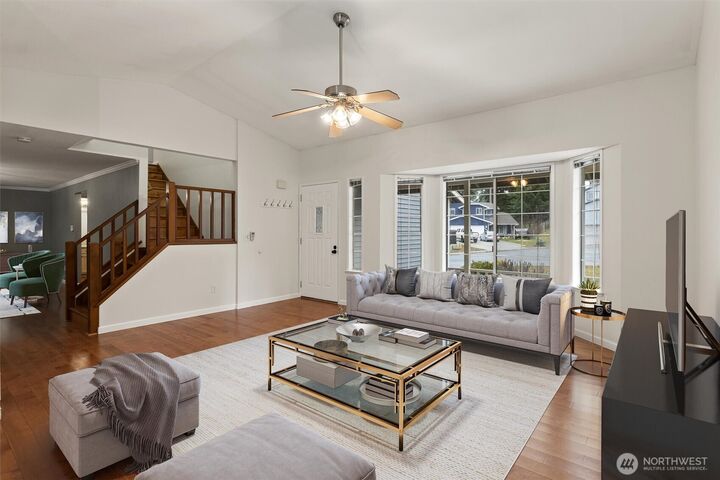 Property Photo: 1620 NW 2nd Avenue WA 98277