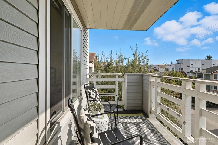 Property Photo: 2642 NW 59th Street 301 WA 98107