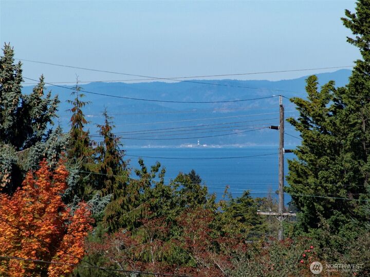 Property Photo: 218 Lopez Ave WA 98362