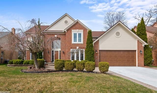 Property Photo:  4287 Renee Drive  MI 48085 