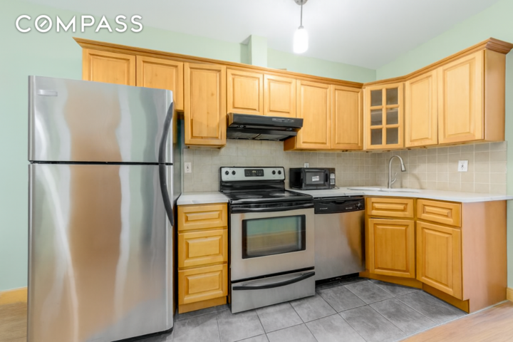Property Photo:  433 Dekalb Avenue  NY 11205 