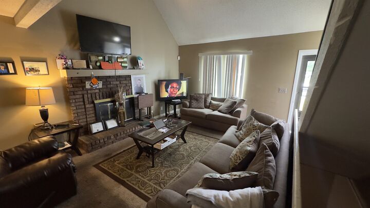 Property Photo:  1217 S Linden St  KS 67207 