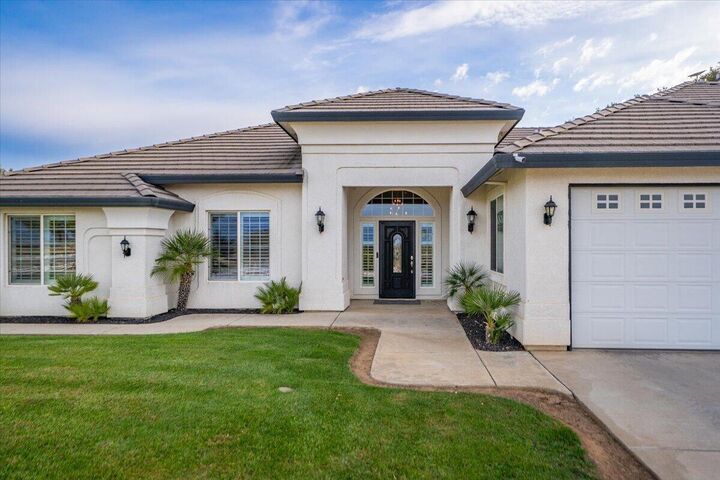 Property Photo: 21810 Los Altos Drive CA 96073