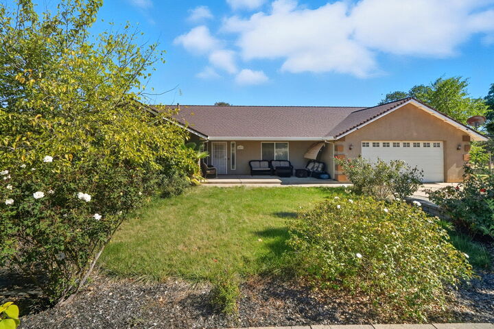 Property Photo: 10095 Frazier Road CA 96003
