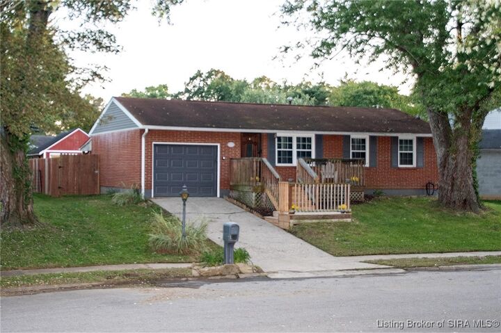 Property Photo:  216 Riverwood Drive  IN 47130