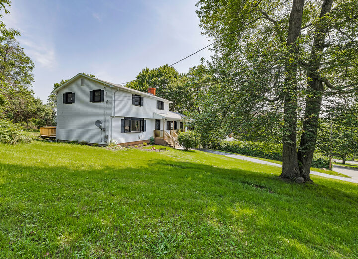 Property Photo:  91 Jennifer Road  CT 06514 