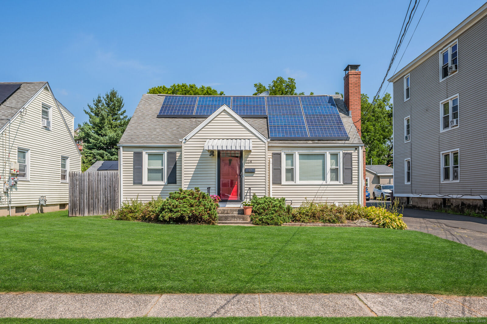 Property Photo: 114 Linden Street CT 06051