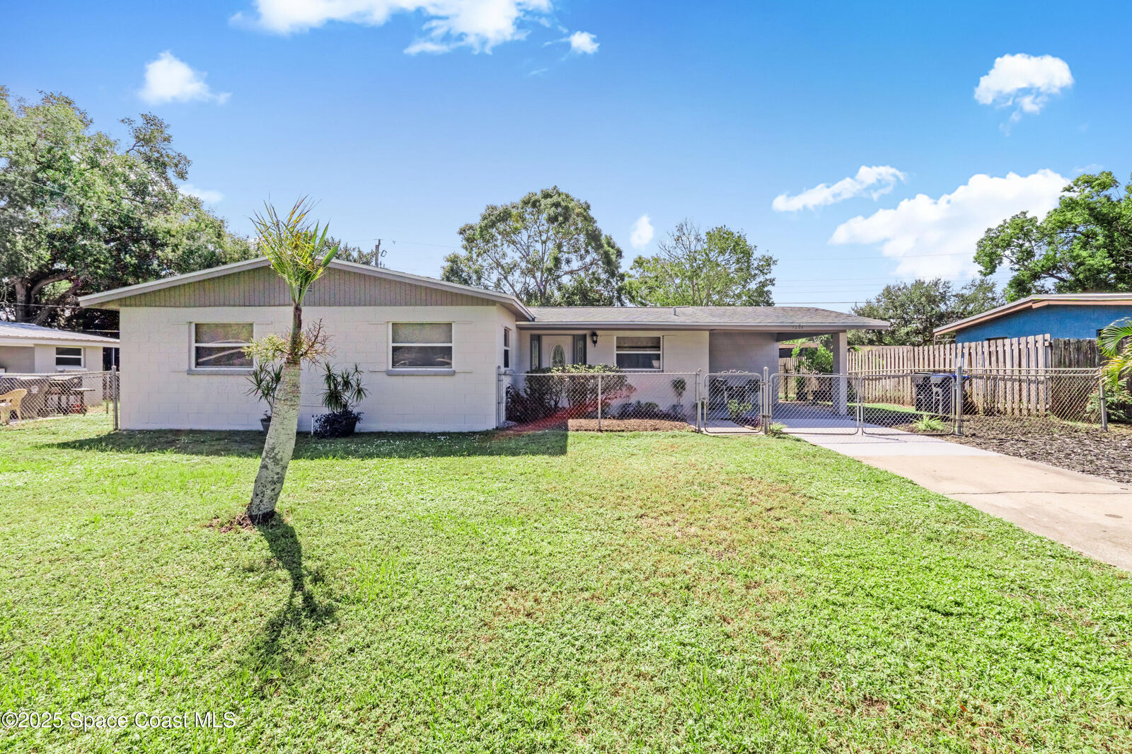 Property Photo:  1205 Milton Street  FL 32780 