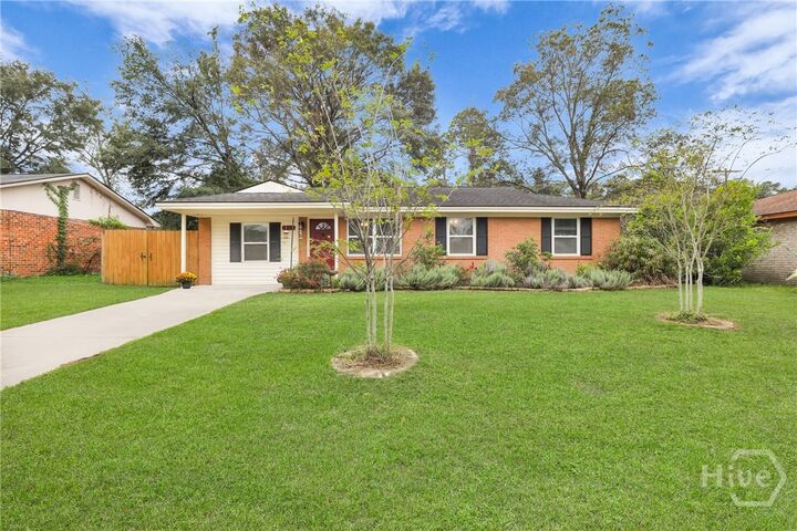 Property Photo: 113 N Walz Circle NW GA 31404