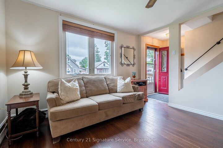 Property Photo: 109 Santone Avenue ON L3C 2J5