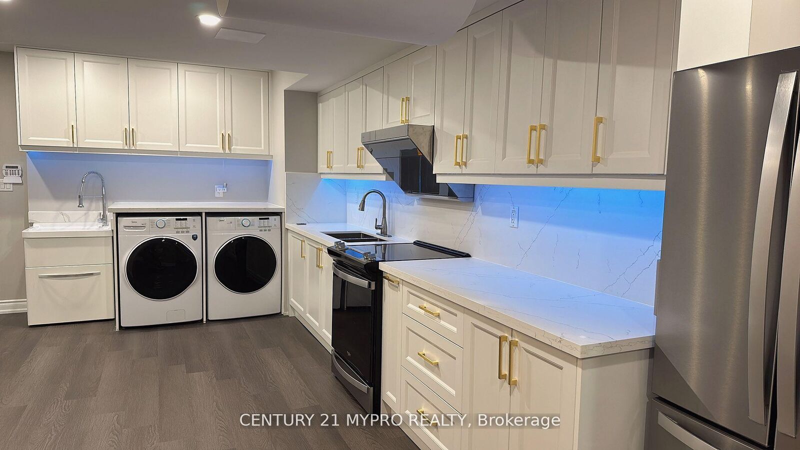 Property Photo: 62 Willow Street Basemen ON L6E 0W1
