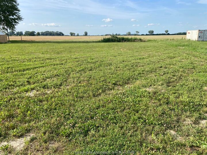 Property Photo:  6018 Dufferin Avenue  ON N8A 4M8 