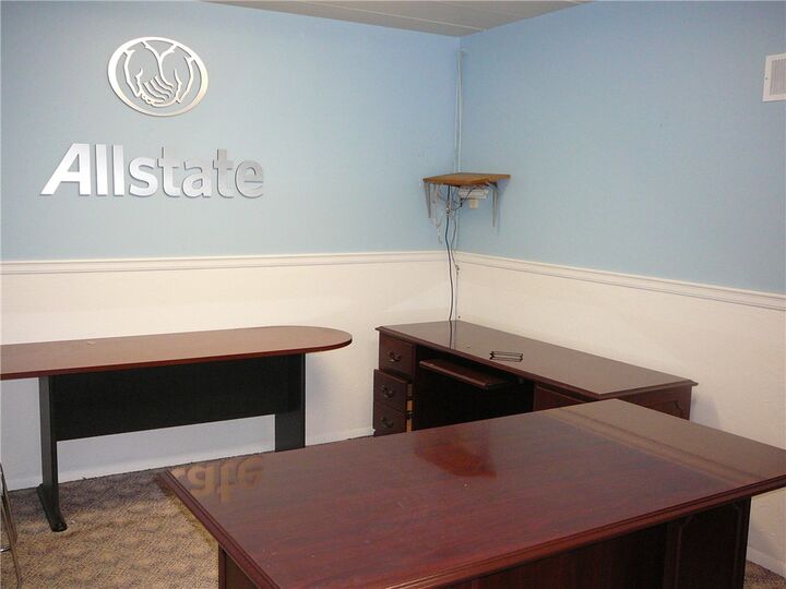 Property Photo:  4501 S Peoples  Road Unit # All All Vacant Unites  PA 15237 