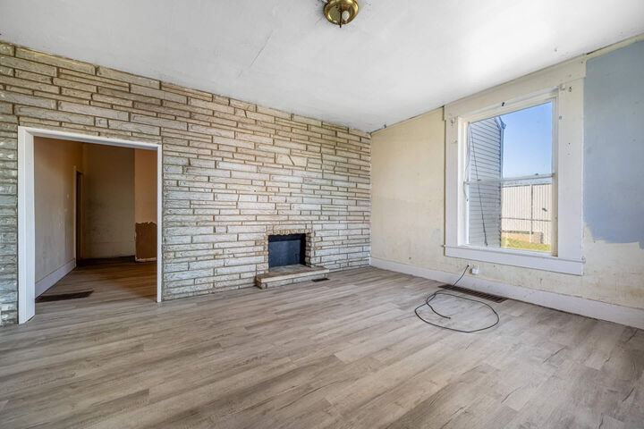 Property Photo:  7-11 W Mulberry  OH 45506 