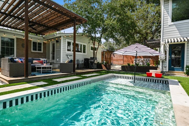 1600 Larkwood Drive  Austin TX 78723 photo