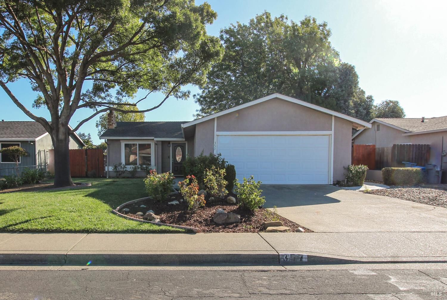 Property Photo: 357 Colonial Circle CA 95687