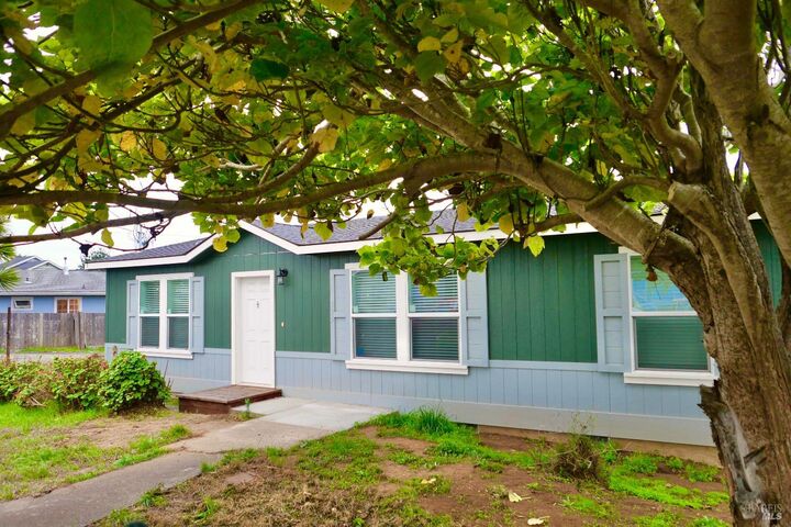 575 S Whipple Street  Fort Bragg CA 95437 photo