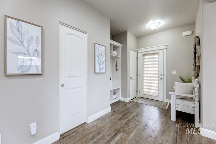 Property Photo: 1790 N Watershed ID 83669