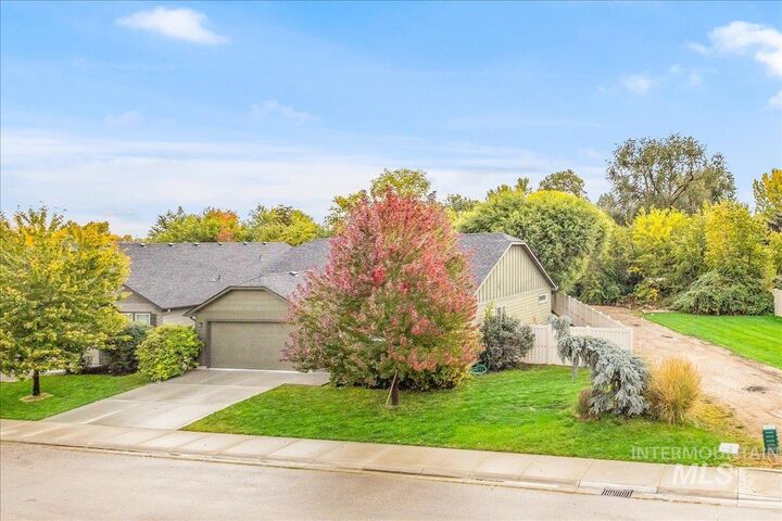 Property Photo:  10309 W Portola St.  ID 83709