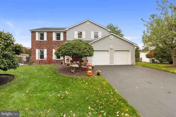 258 Woodlake Drive  Southampton PA 18966 photo
