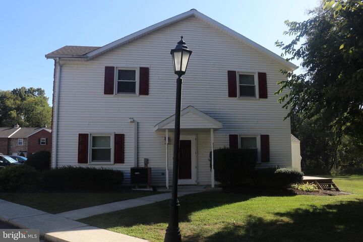 1147 Nanroc Dr  Mechanicsburg PA 17055 photo