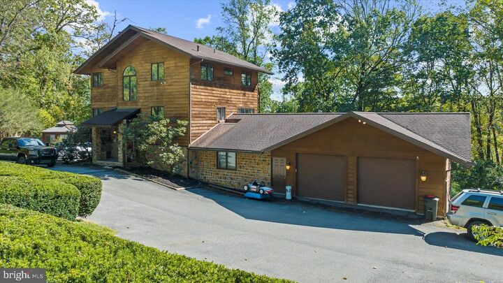 163 Golf Ridge Road  Reinholds PA 17569 photo