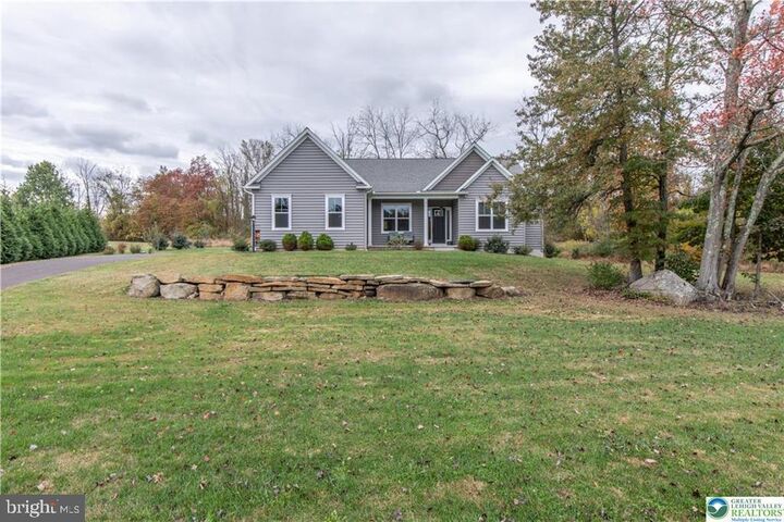 Property Photo: 930 Richlandtown Road PA 18951