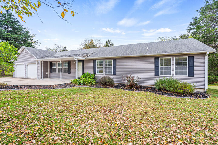 3575 N Frederick Ct  Columbia MO 65202 photo