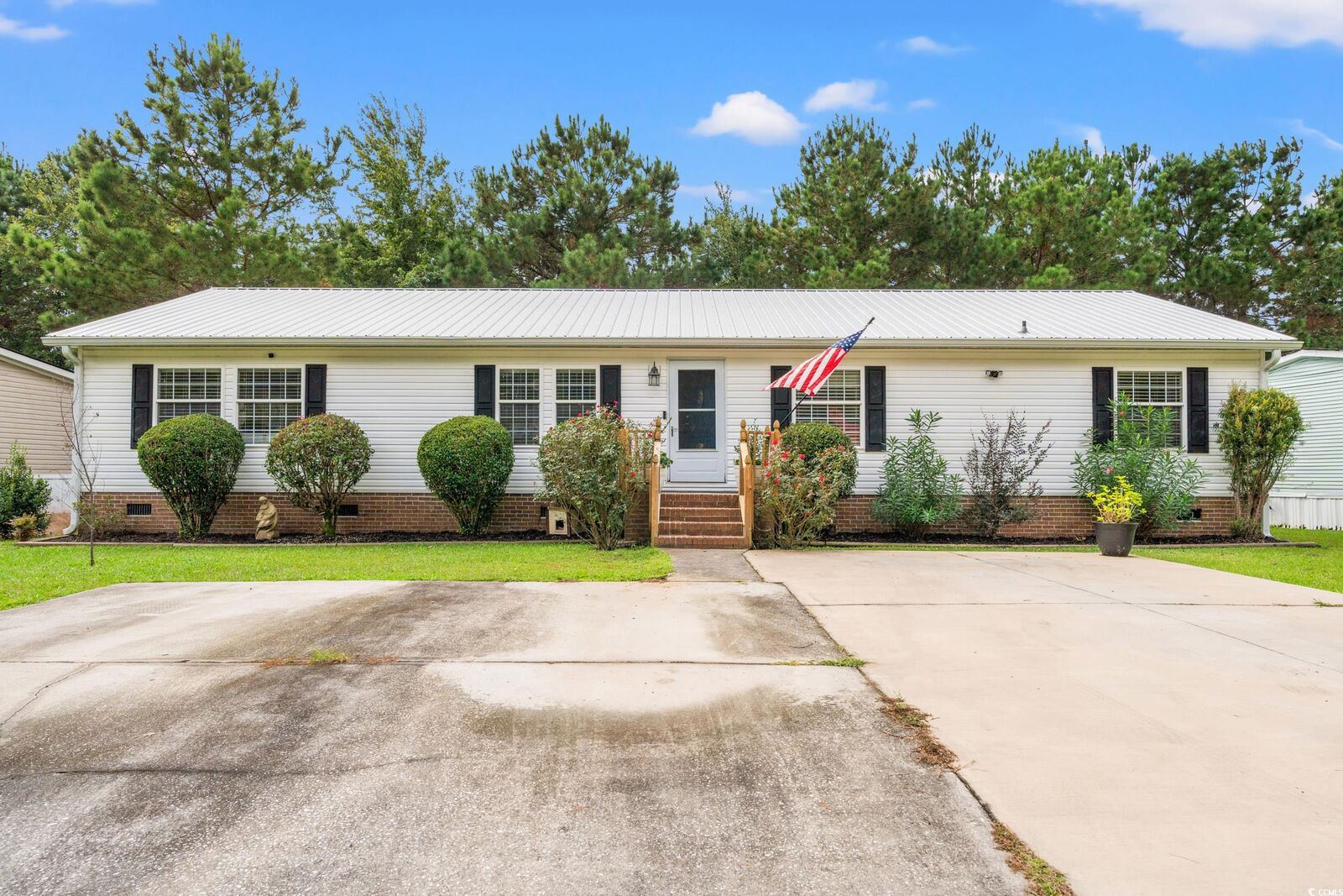 Property Photo: 8169 Woodland Dr. SC 29588