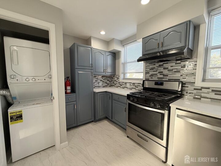 Property Photo:  46 Hayward Avenue 1  NJ 07008