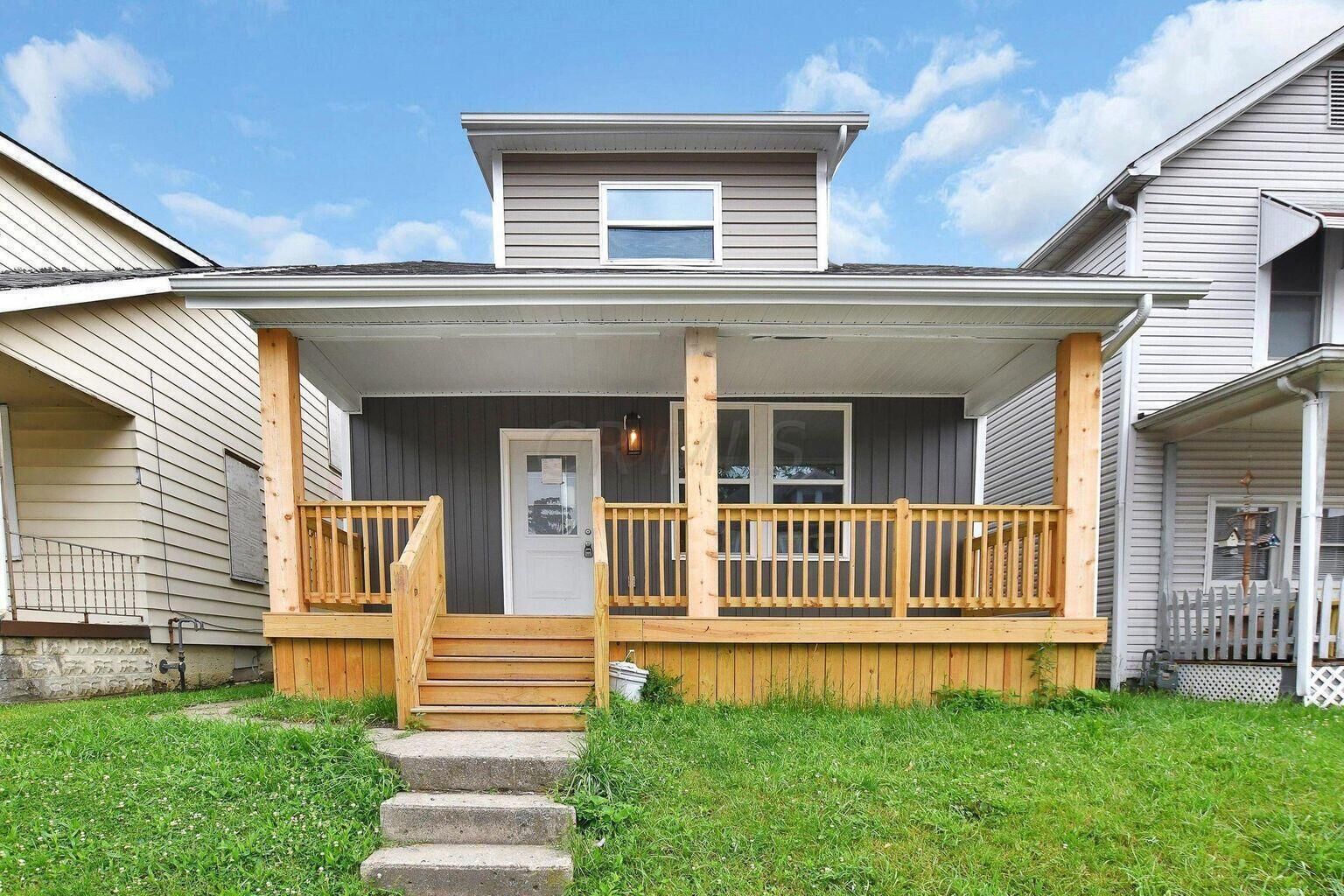Property Photo: 448 S Warren Avenue OH 43204