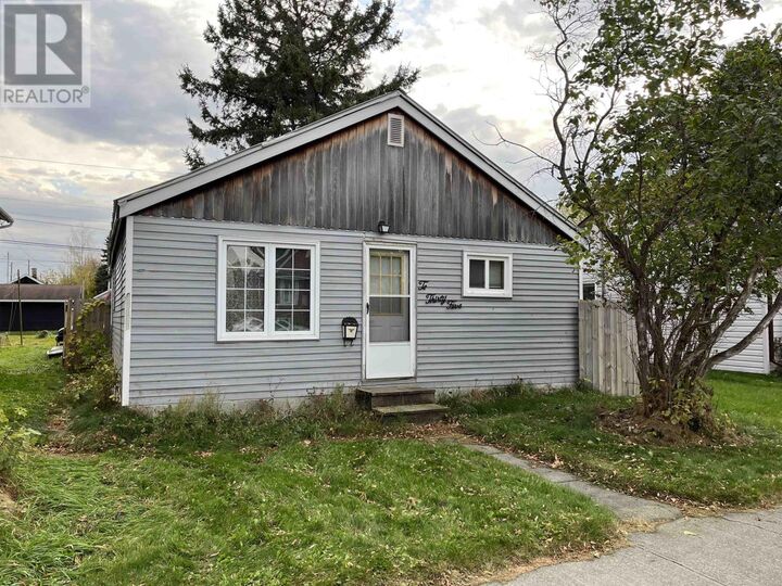 1035 Third St. E  Fort Frances ON P9A 1S3 photo