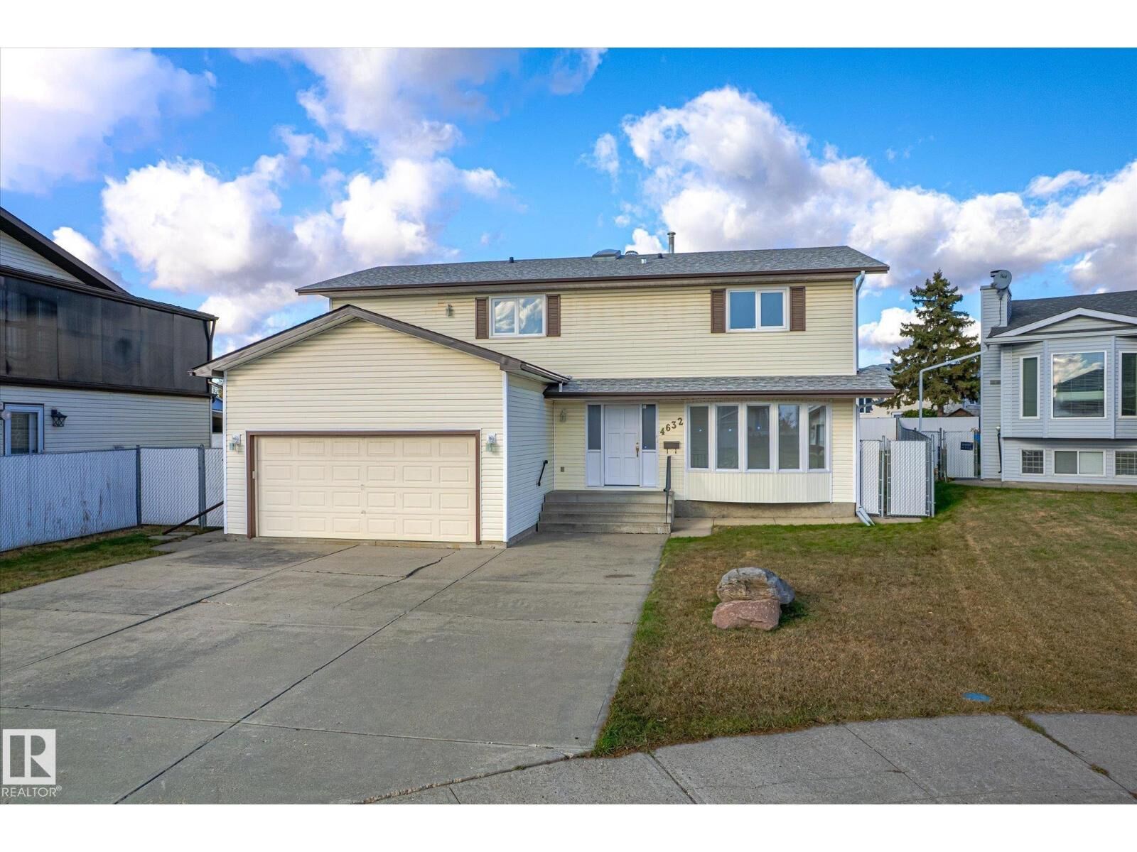 Property Photo:  4632 126 Avenue NW  AB T5A 4K9 