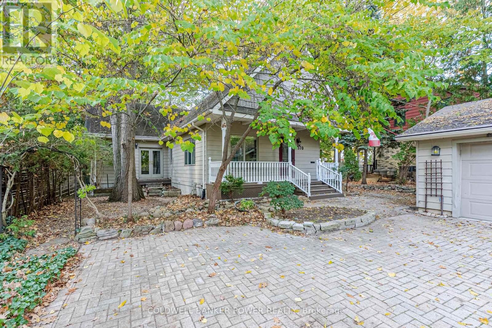 Photo de la propriété:  370 Hazel Avenue  ON N6H 3R6 