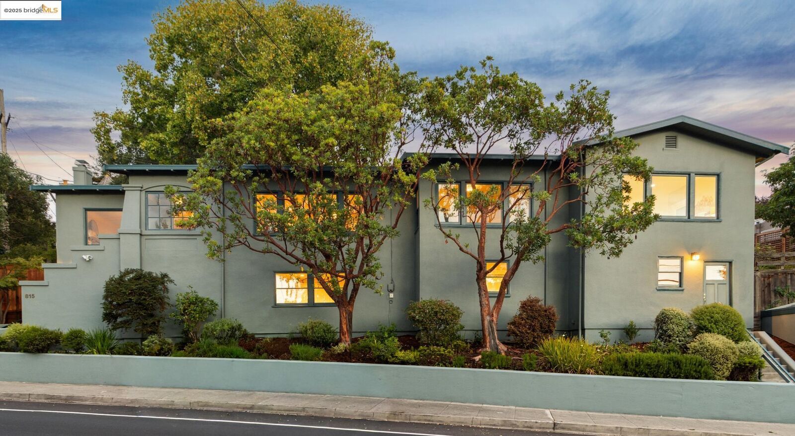 Property Photo: 815 Spruce St CA 94707