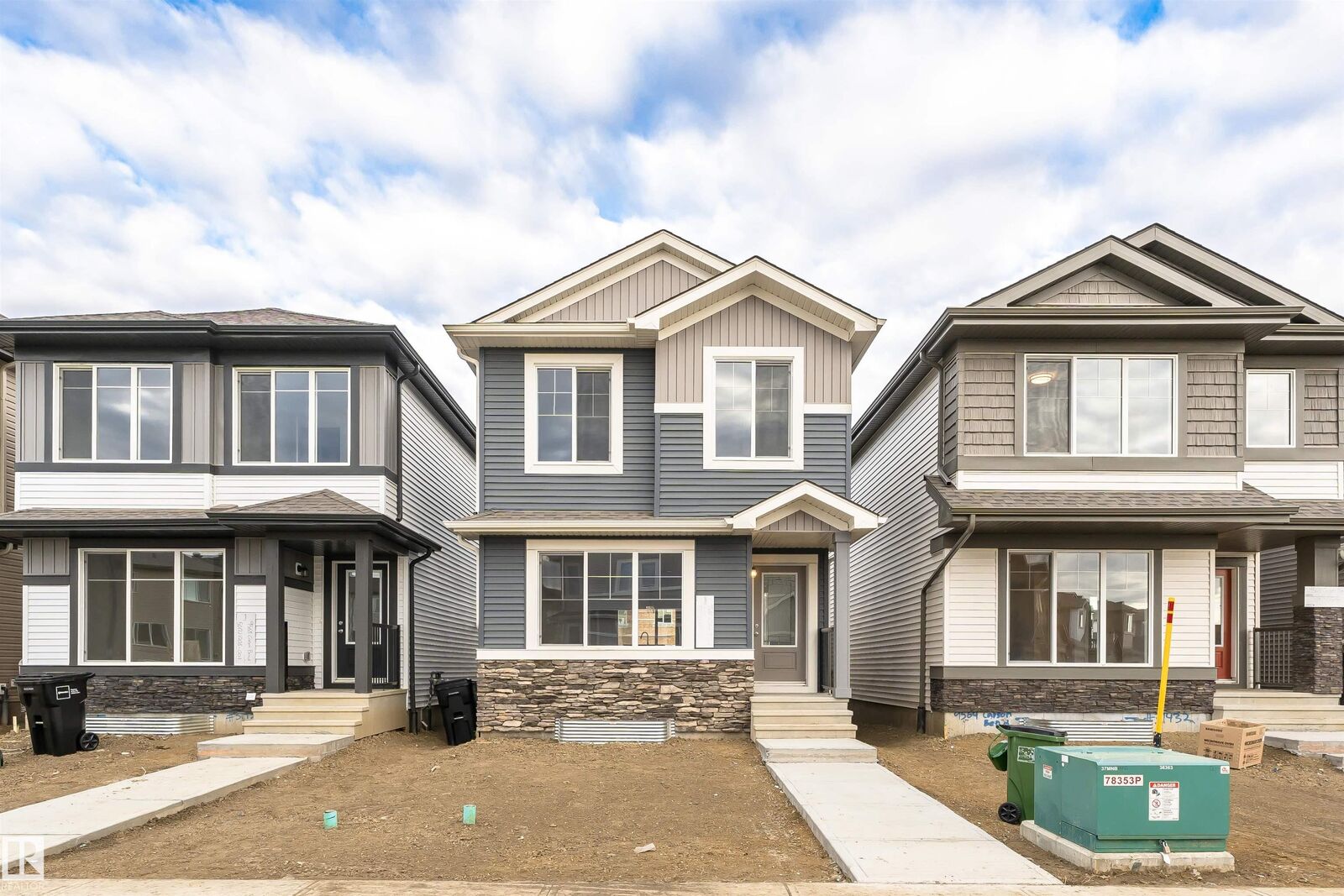 Property Photo: 9566 Carson Bend SW AB T6W 5H6