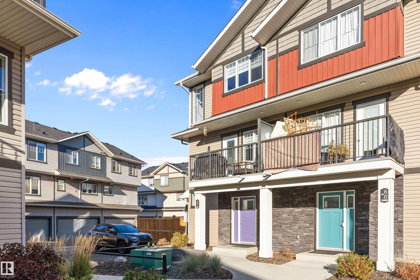 Property Photo:  165 Cy Becker Boulevard NW 61  AB T5Y 6M1 